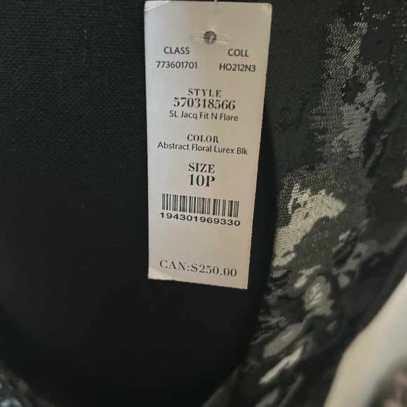 NEW White House Black Market Satin Jacquard Fit & Flare Dress - Picture 5 of 11